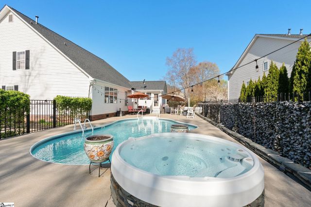 404 Neely Farm Drive, Simpsonville, SC 29680