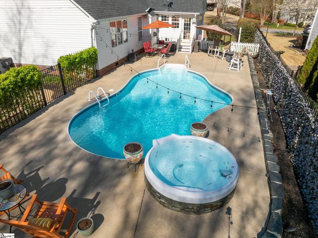 404 Neely Farm Drive, Simpsonville, SC 29680