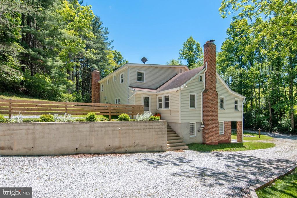 Image 7 of property listing at 2816 LITTLESTOWN PIKE, Westminster, MD 21158