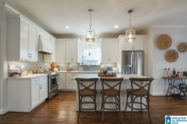 2021 GREY OAKS TERRACE, Pelham, AL 35124