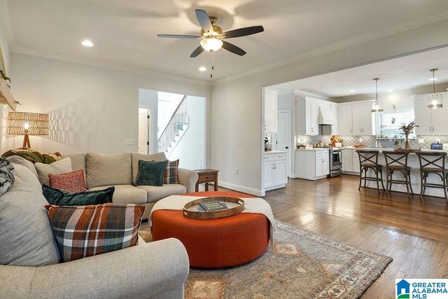 2021 GREY OAKS TERRACE, Pelham, AL 35124