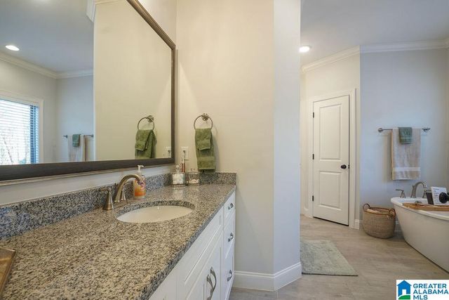 2021 GREY OAKS TERRACE, Pelham, AL 35124