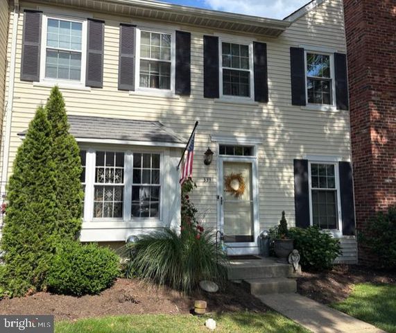 339 IVANHOE CT, Langhorne, PA 19047