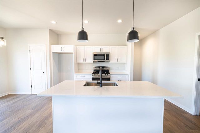 105 W 2nd Street, Friesland, WI 53935