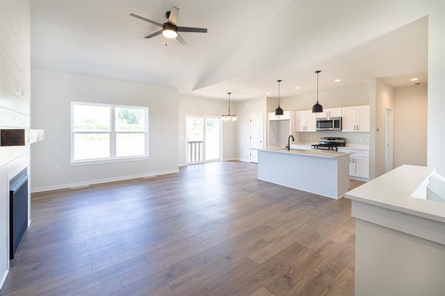 105 W 2nd Street, Friesland, WI 53935