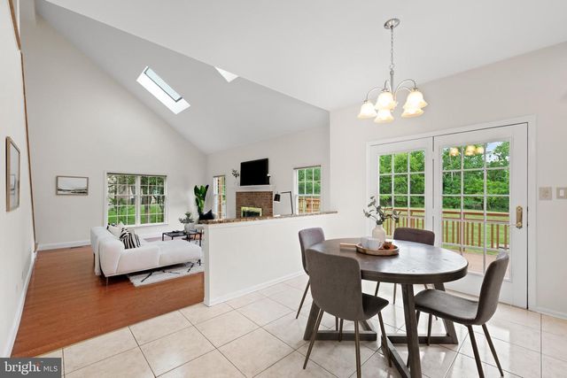 18 MONTFORT DR, Belle Mead, NJ 08502