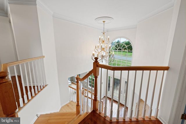 18 MONTFORT DR, Belle Mead, NJ 08502