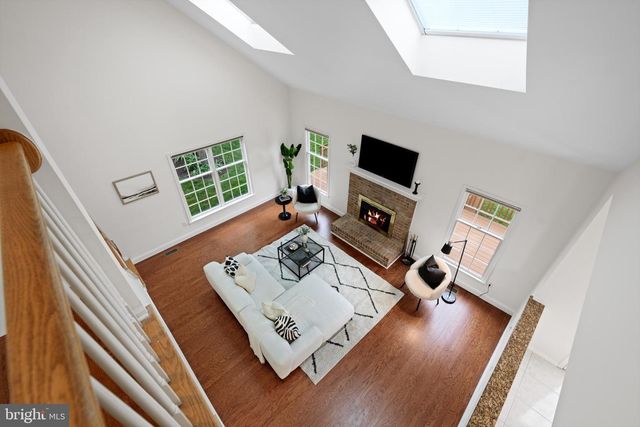 18 MONTFORT DR, Belle Mead, NJ 08502