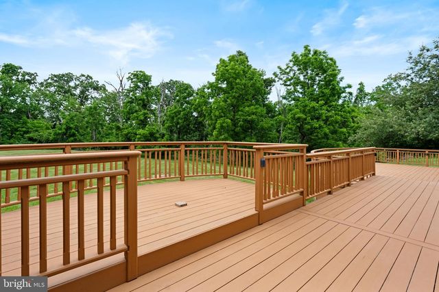 18 MONTFORT DR, Belle Mead, NJ 08502