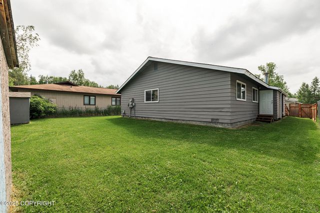 8551 E 4th Avenue, Anchorage, AK 99504