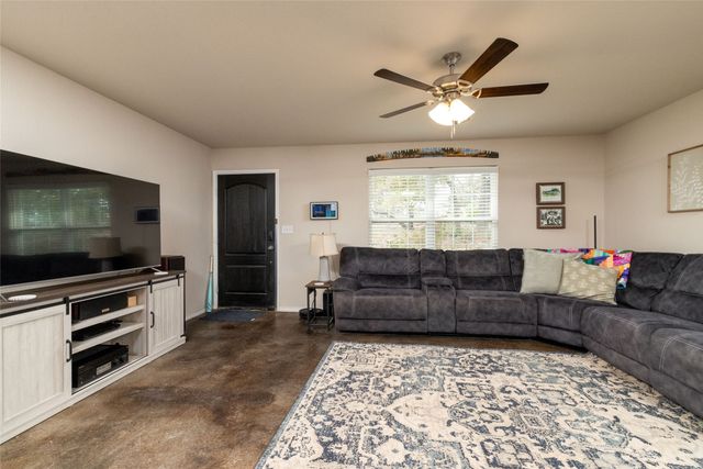 399 Wild Hill Oak Drive, Springtown, TX 76082