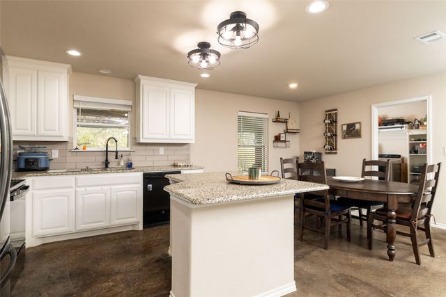 399 Wild Hill Oak Drive, Springtown, TX 76082