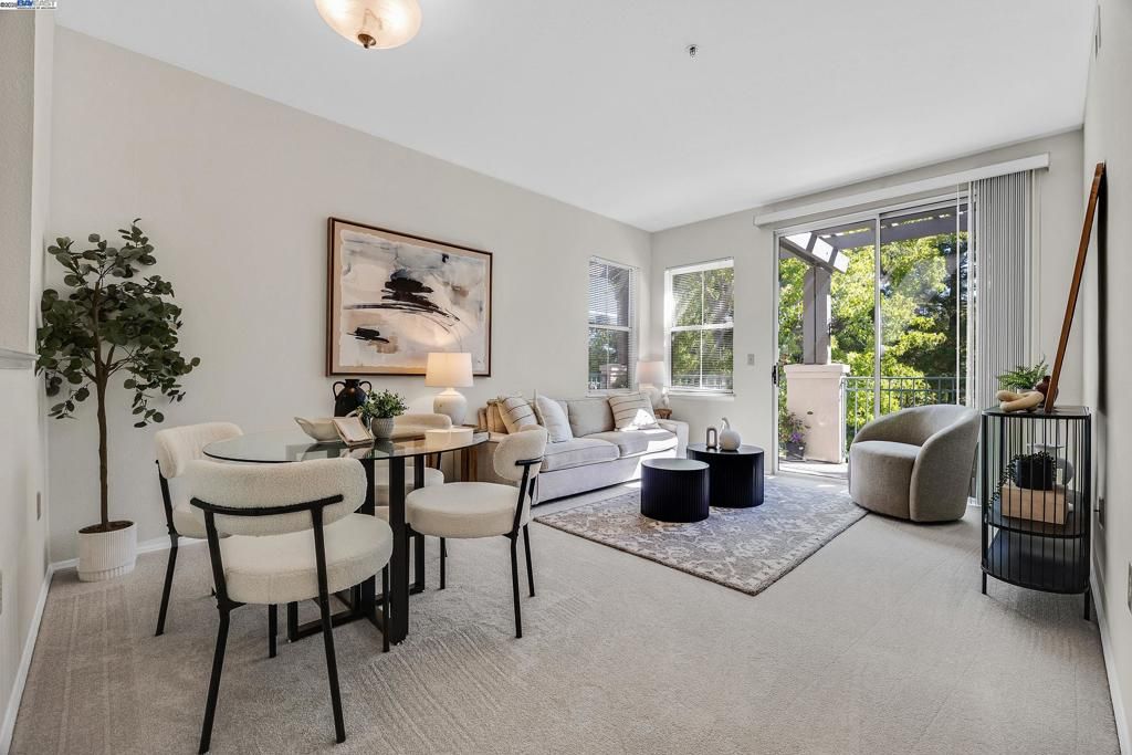 1860 Tice Creek Dr 1406, Walnut Creek, CA 94595