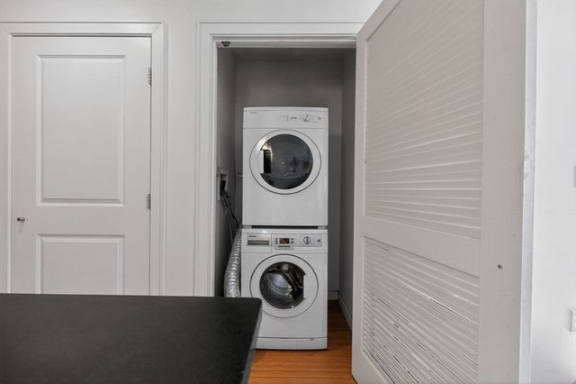 16 Miner St 304, Boston, MA 02215