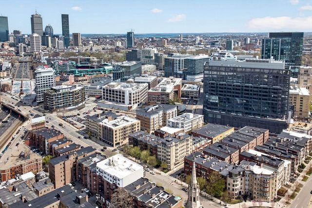16 Miner St 304, Boston, MA 02215