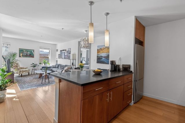 16 Miner St 304, Boston, MA 02215