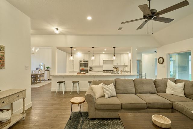 2414 Coachlight Lane, Conroe, TX 77384