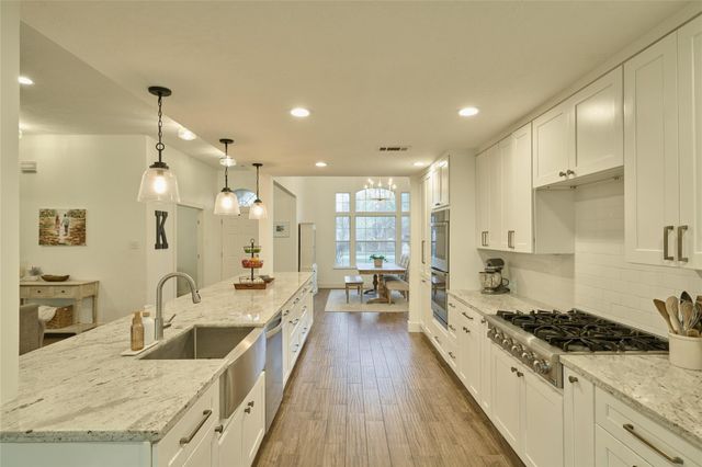 2414 Coachlight Lane, Conroe, TX 77384