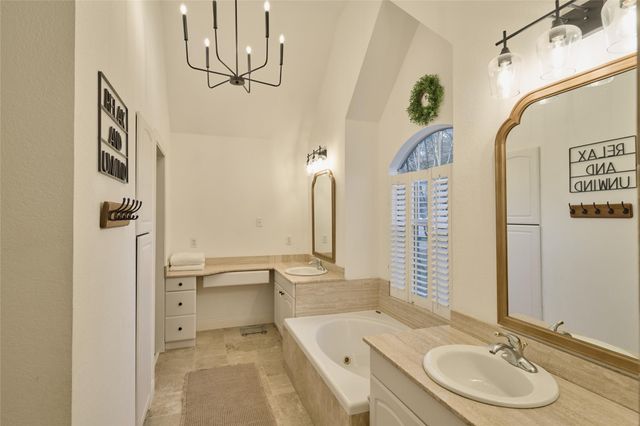 2414 Coachlight Lane, Conroe, TX 77384