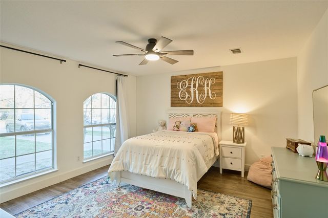 2414 Coachlight Lane, Conroe, TX 77384