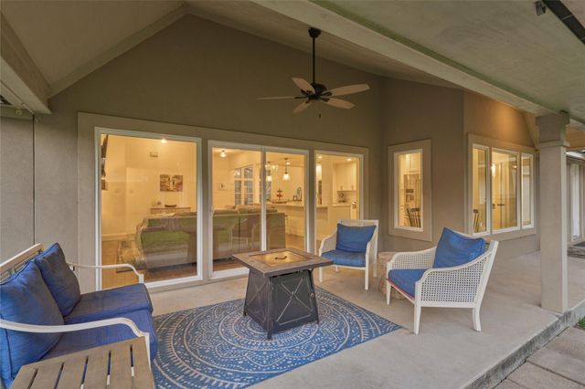 2414 Coachlight Lane, Conroe, TX 77384