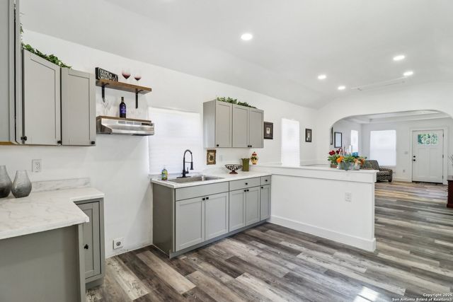 2120 San Fernando, San Antonio, TX 78207