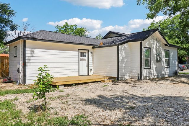 2120 San Fernando, San Antonio, TX 78207