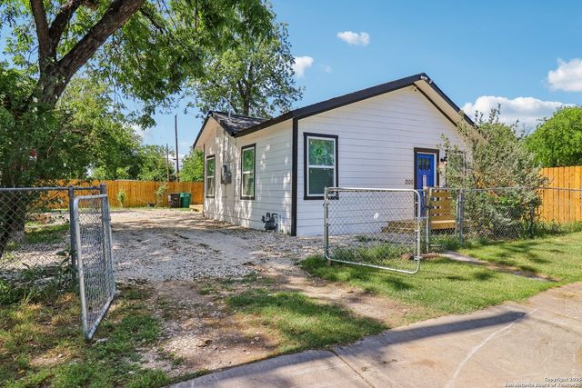 2120 San Fernando, San Antonio, TX 78207