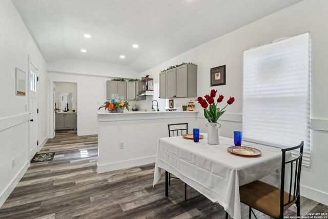 2120 San Fernando, San Antonio, TX 78207