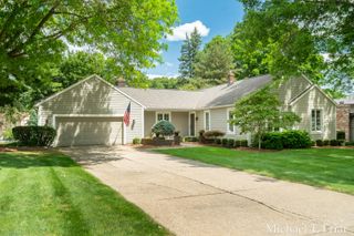 6479 Ridgemont Drive Se, Cascade Twp, MI 49546