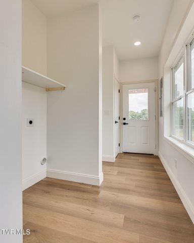 808 New Beason Well Road, Kingsport, TN 37660
