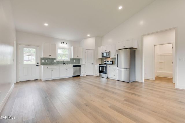 808 New Beason Well Road, Kingsport, TN 37660