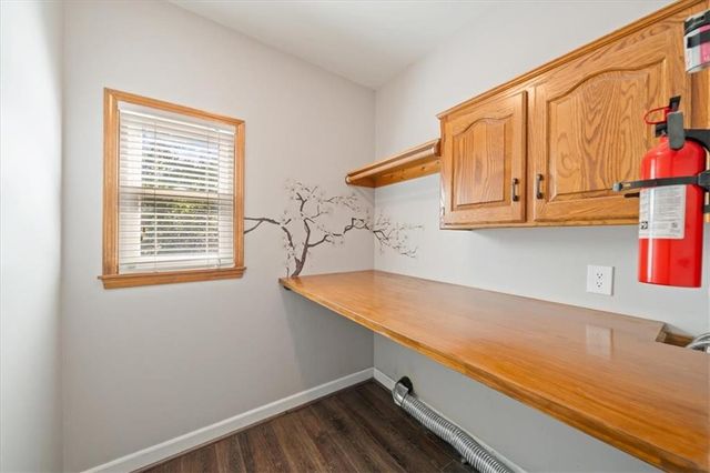 7801 N Revere Drive, Kansas City, MO 64151
