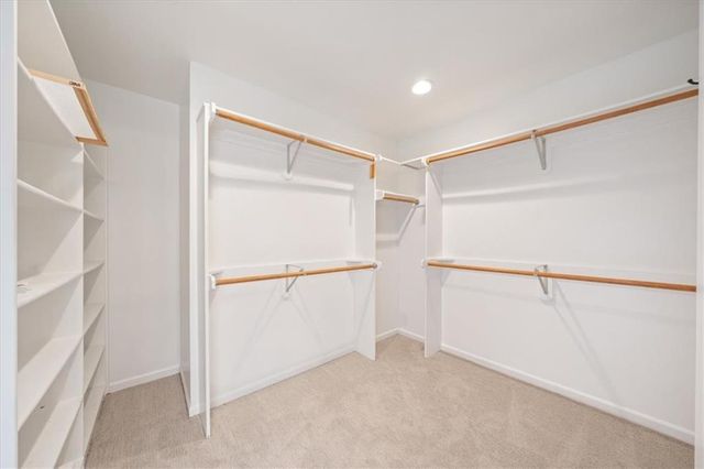 7801 N Revere Drive, Kansas City, MO 64151