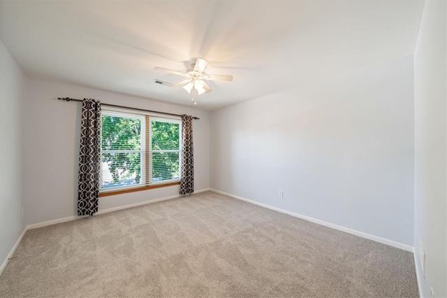 7801 N Revere Drive, Kansas City, MO 64151