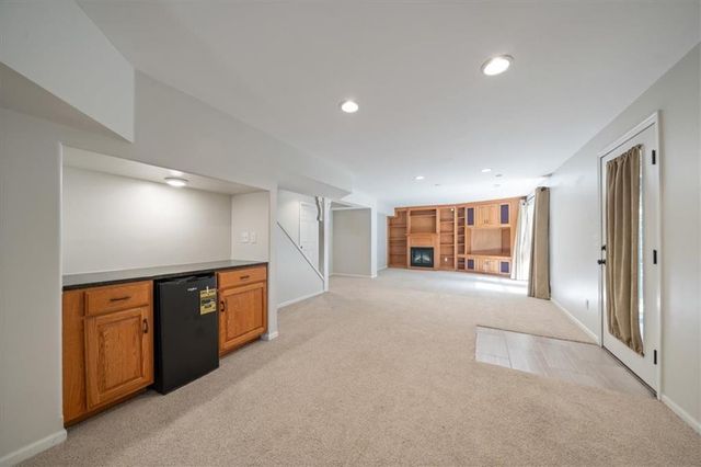 7801 N Revere Drive, Kansas City, MO 64151