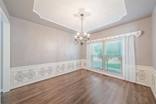 7801 N Revere Drive, Kansas City, MO 64151