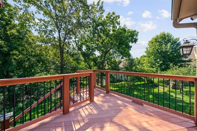 7801 N Revere Drive, Kansas City, MO 64151