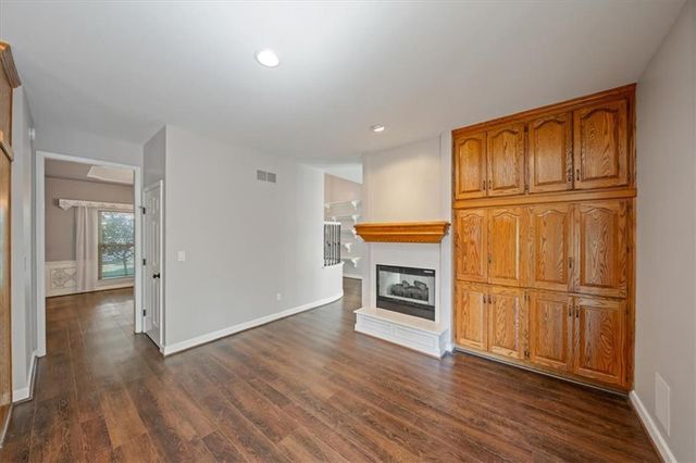 7801 N Revere Drive, Kansas City, MO 64151