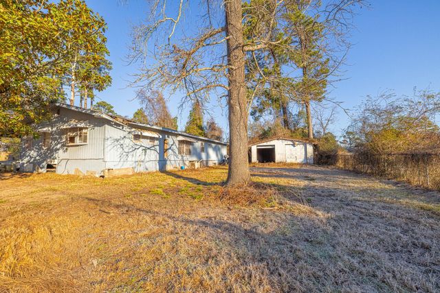 141 Bluebird Drive, Onalaska, TX 77360
