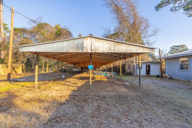 141 Bluebird Drive, Onalaska, TX 77360