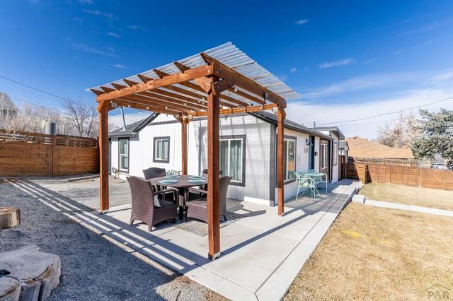 2201 W Warren Ave, Englewood, CO 80110