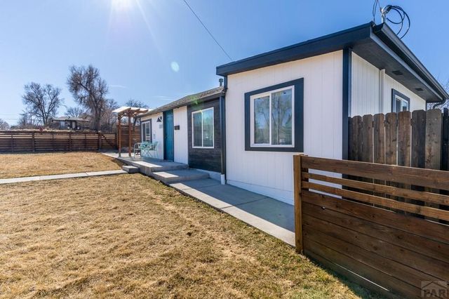 2201 W Warren Ave, Englewood, CO 80110