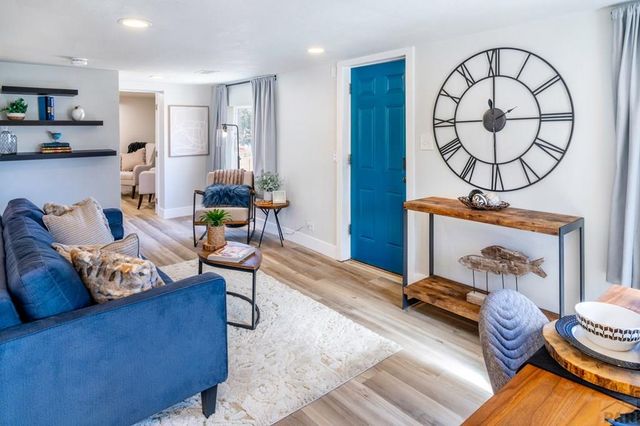 2201 W Warren Ave, Englewood, CO 80110