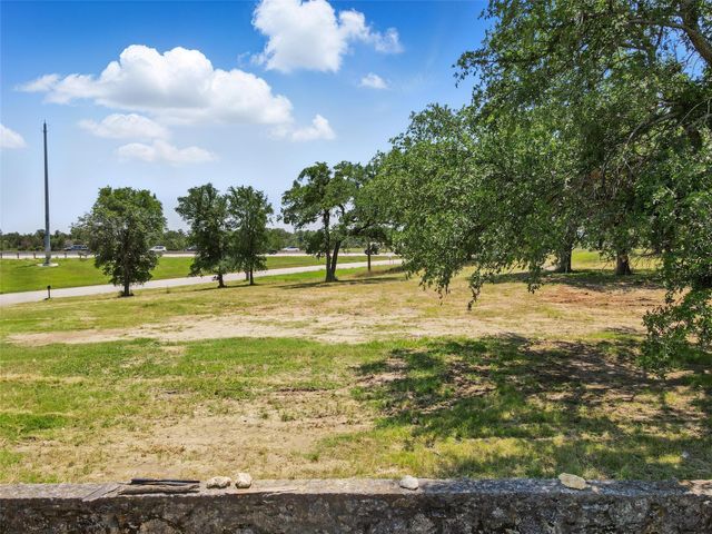 8509 Heron Drive, Fort Worth, TX 76108