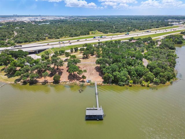 8509 Heron Drive, Fort Worth, TX 76108