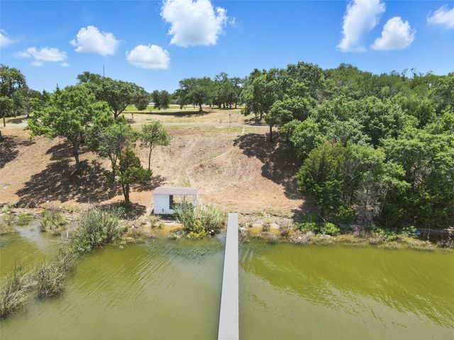 8509 Heron Drive, Fort Worth, TX 76108
