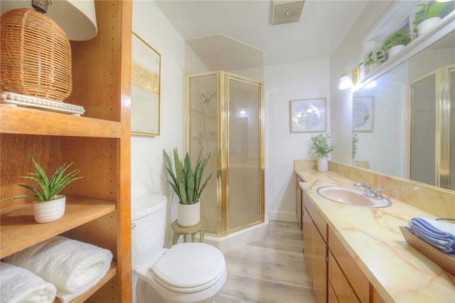3849 E Dayton Avenue, Fresno, CA 93726