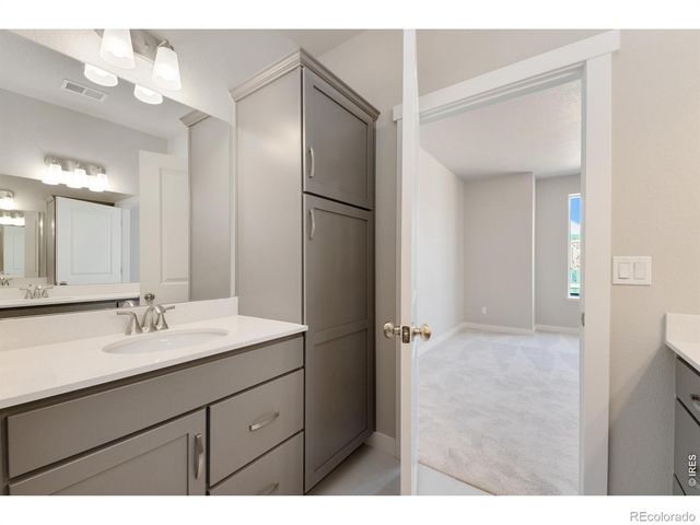 4160 South Park Drive 200, Loveland, CO 80538