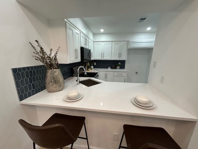 8545 Midpark Road 9, Dallas, TX 75240